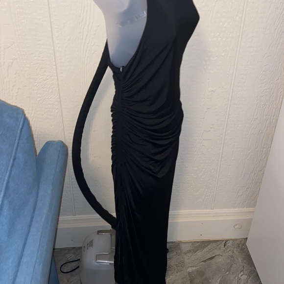 Long no sleeve black fitted dress NWT - Picture 2 of 5